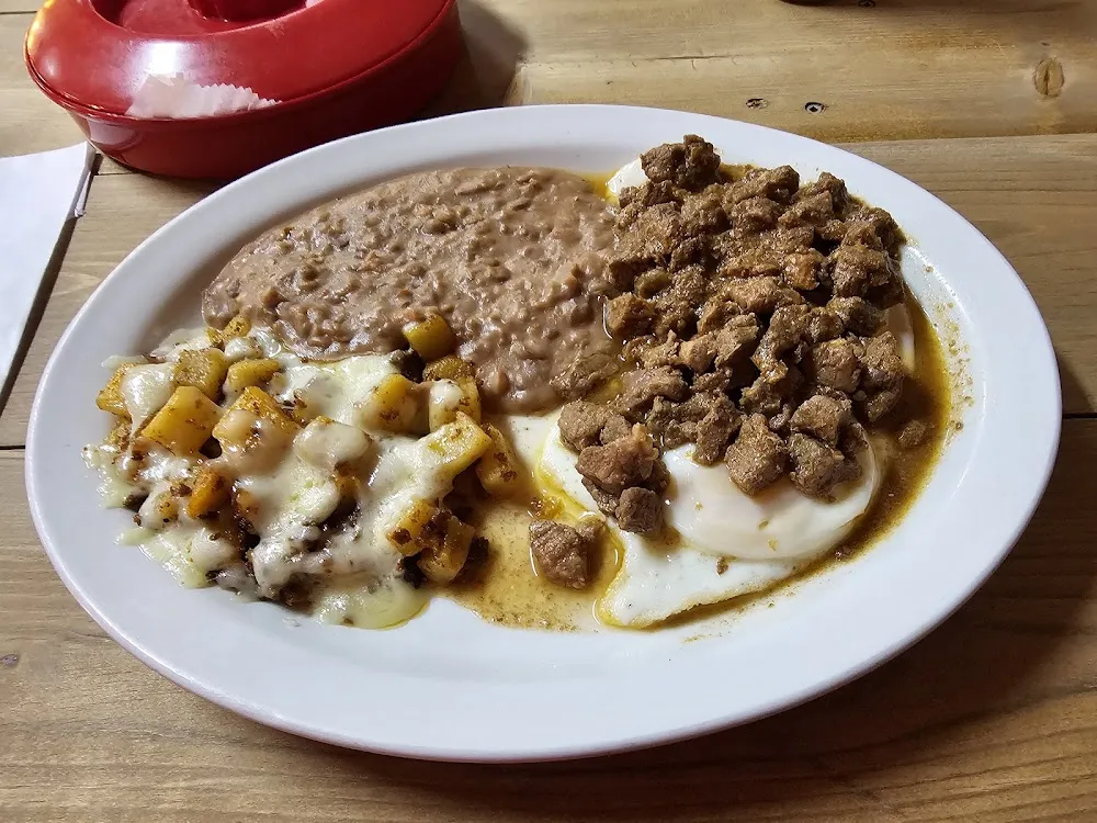 Frijoles Con Huevo